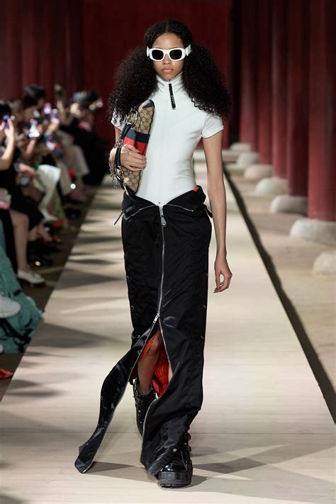 gucci fendi sto vestendo trendhy|gucci 2024 fashion show.